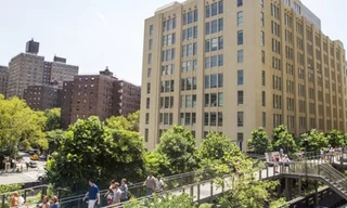 trường đắt nhất