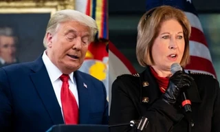 Tổng thống Trump choáng nặng: Ê-kíp cũ viết nhầm rằng chính ông nhận phiếu bầu gian lận