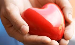 Hãy coi mọi người đều như những người bị thương