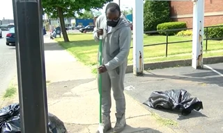 Quét dọn đường phố