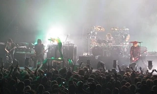 Chuyện thật như đùa: Giả vờ là ca sĩ nổi tiếng, lừa được 12 tỷ của gia đình trong 3 năm