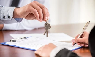 “Ngược” chưa từng thấy: Người thuê không trả tiền thuê nhà, khiến chủ nhà… sắp bị đuổi đi