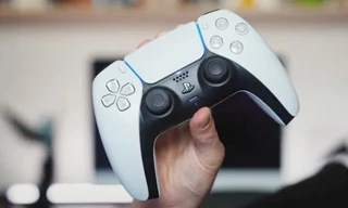 Vừa mua được máy PlayStation 5 đã phải bán vội, lý do của game thủ khiến ai cũng buồn cười