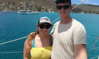 Cặp đôi không biết gì về đại dịch