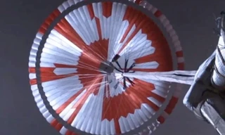 Màu sắc chiếc dù của tàu thăm dò sao Hỏa ẩn chứa thông điệp bí mật, nhưng cư dân mạng đã giải được