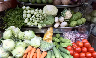 Từ ngày mai, các địa phương phải báo cáo giá cả hàng hóa Tết hàng ngày