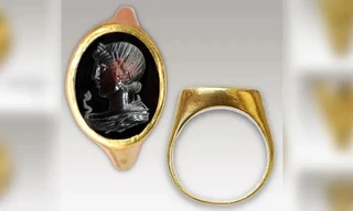 Phát hiện nhẫn vàng quyền uy trong cổ mộ 2.000 năm tuổi 