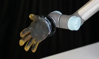 Da nhân tạo 'biết đau' như người: Bước tiến ngoạn mục trong chế tạo robot biết cảm xúc