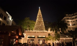 Nhiều khách sạn lớn ở Hà Nội đắt khách đặt tiệc đêm Giáng sinh