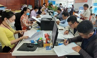 Chỉ đạo mới của Chủ tịch UBND TPHCM về chế độ cho cán bộ, công chức khi sắp xếp bộ máy