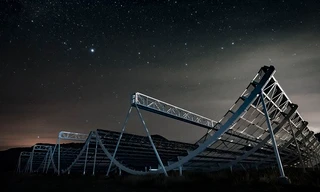 Canada bắt được tín hiệu radio lặp lại từ 'thế giới hình elip'