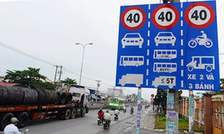 Bộ trưởng Thăng: Không nhổ được biển báo thì ‘nhổ’ người