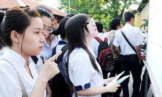 ĐH Kinh tế - Tài chính TPHCM công bố điểm chuẩn, xét tuyển NV2