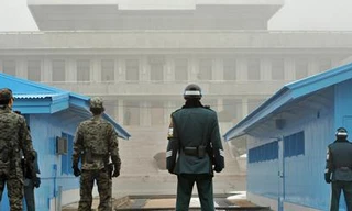 Triều Tiên nối lại đường dây nóng với Hàn Quốc