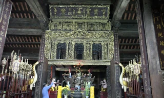 Cử võng trong đình làng Thổ Hà được công nhận bảo vật quốc gia