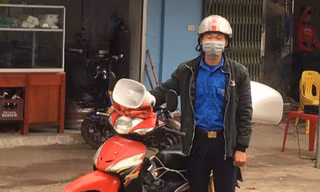 Chế loa đeo cố định gắn lên xe để tuyên truyền