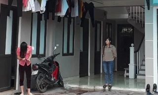 Các công nhân mất việc vui mừng khi chủ nhà trọ miễn tiền thuê phòng