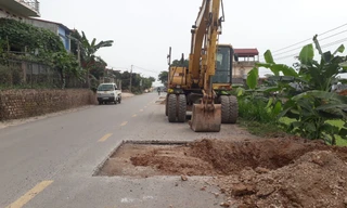 Đường Cao Thượng -Phúc Hòa (huyện Tân Yên, Bắc Giang) mới cải tảo xong đã hư hỏng nặng