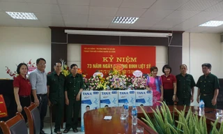 Công ty TNHH Đào tạo doanh nhân và báo Tiền Phong tổ chức tặng máy lọc nước cho Trung tâm Điều dưỡng người có công tỉnh Bắc Giang