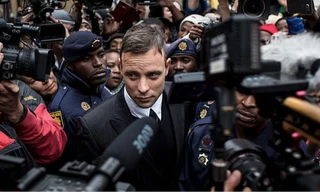 ‘Người không chân’ Oscar Pistorius được ân xá sau 11 năm ngồi tù vì giết bạn gái