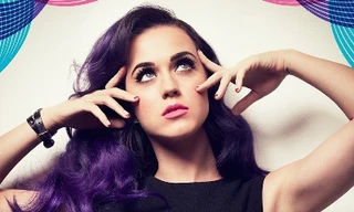Katy Perry ‘nóng mắt’ vì nghệ sĩ nude quá nhiều