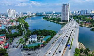 Đường phố Hà Nội thông thoáng trong ngày thứ 2 kỳ nghỉ lễ