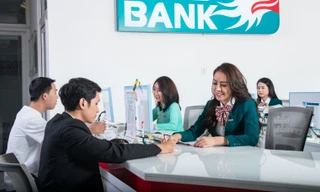 Nữ chủ tịch một ngân hàng sắp từ nhiệm 