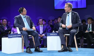 Thủ tướng Phạm Minh Chính trả lời câu hỏi 'nóng' của Chủ tịch WEF
