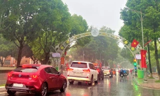 Nhiều người phải 'quay xe', bể kèo đi chơi dịp 2/9 vì... ông trời