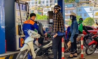 Nhập 100.000m3 xăng dầu chấm dứt 'cơn sốt' chưa từng có tại TPHCM