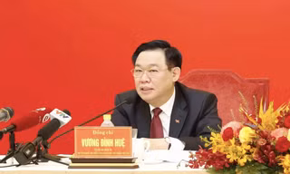 Chủ tịch Quốc hội: 'Chưa bao giờ thể chế pháp lý, nguồn lực dành cho Khánh Hòa nhiều như vậy'
