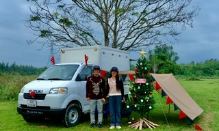 Cặp đôi vi vu cùng trời cuối đất với 'căn nhà di động' chỉ 30 triệu 