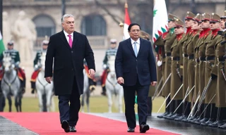 Trang trọng lễ đón Thủ tướng Phạm Minh Chính thăm chính thức Hungary