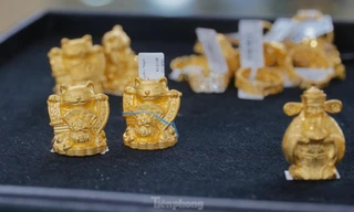 Lỗ hơn 2 triệu đồng/lượng sau khi mua mèo vàng cầu may vía Thần tài 