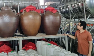 Ủng hộ việc siết nồng độ cồn, làng nghề nấu rượu chuyển hướng làm ăn mới