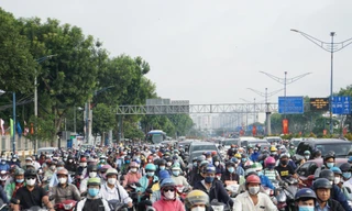 'Nóng' vấn đề chuyển đi xe máy sang đi xe đạp ở TPHCM