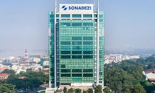 Cổ đông lớn nhiều doanh nghiệp 'bán sạch' cổ phần 