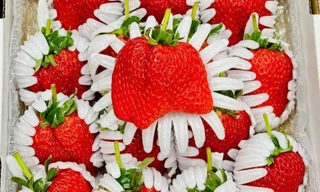 Dâu tây ‘công chúa’ gần 7 triệu đồng/kg vẫn 'cháy' hàng