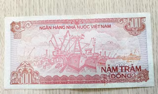 Long đong số phận tiền mệnh giá 200 đồng, 500 đồng 