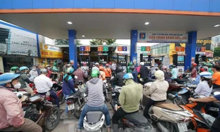 'Người dân chen lấn đổ xăng do hiệu ứng đám đông'