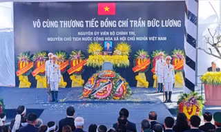 Nguyên Chủ tịch nước Trần Đức Lương an nghỉ nơi đất mẹ 