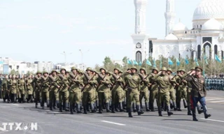 Tổng Bí thư Tô Lâm dự duyệt binh kỷ niệm Chiến thắng phát-xít tại Kazakhstan