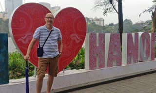 Tiết lộ tour du lịch tự túc của khách Tây mê Hà Nội