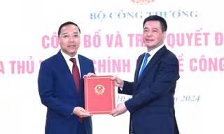 Công bố quyết định bổ nhiệm đại sứ ngoại giao làm Thứ trưởng Bộ Công Thương 