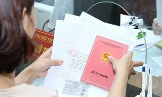 Bãi bỏ trình hộ khẩu, xác nhận cư trú hàng trăm thủ tục hành chính