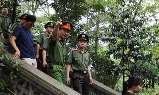 Giám đốc Công an tỉnh Phú Thọ kiểm tra công tác an ninh tại Lễ hội Đền Hùng