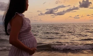 Nima Bhakta tận hưởng bãi biển ở Puerto Vallarta, Mexico, mừng sinh nhật lần thứ 60 của cha cô cùng đại gia đình vào ngày 16/8/2019. Ảnh: Deven Bhakta.