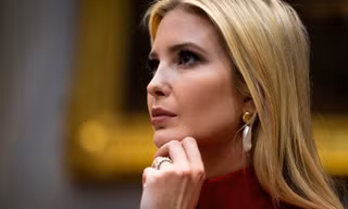 Ivanka Trump là cố vấn cấp cao của Tổng thống Mỹ Donald Trump. Trong ảnh, cô tham gia hội nghị online trong phòng Roosevelt Room tại Nhà Trắng hôm 7/4. Ảnh: Getty.