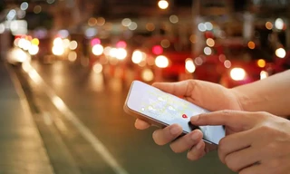 Ở Mỹ, nhà mạng lưu trữ vị trí thuê bao từ vài tháng đến 5 năm và sẽ cung cấp cho cảnh sát khi được yêu cầu. Ảnh: Alert Media.