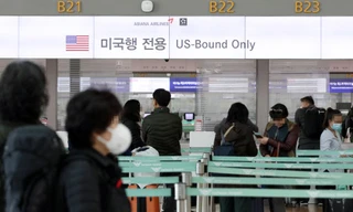 Nhiều nước đang cấm hoặc hạn chế khách Hàn Quốc nhập cảnh. Ảnh: Yonhap.